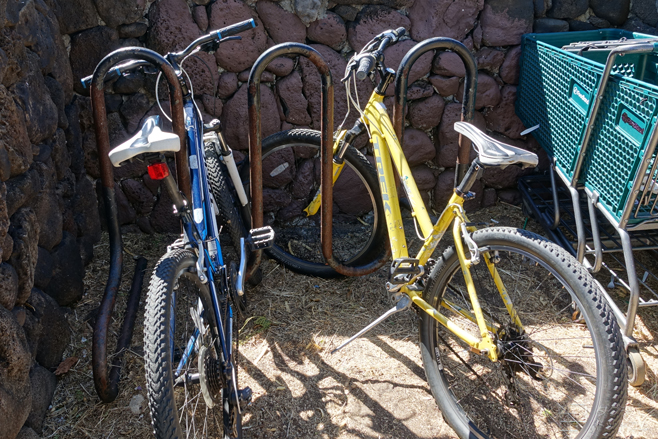 ハワイの自転車　駐輪ラック