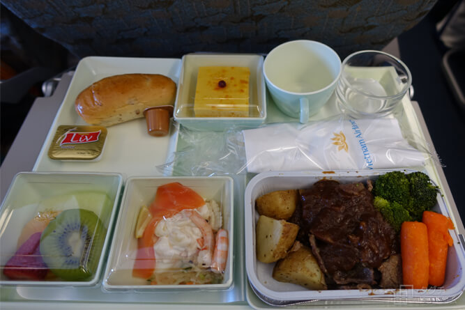 機内食・洋食・Westen & Asian style／ダナン・ベトナム航空