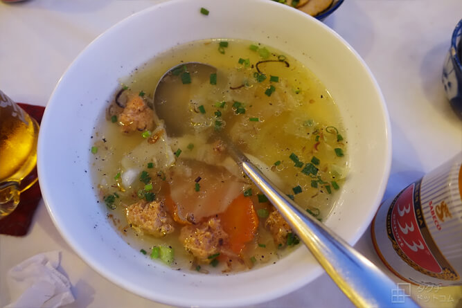 野菜と海老のスープ・ベトナム料理／サクラレストラン（SAKURA RESTAURANT）・ホイアン（Hoi An）