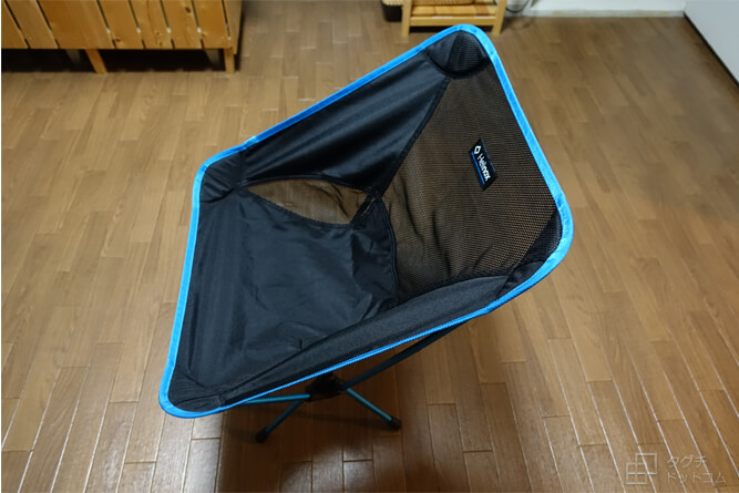 完成形・組立て完了・横から／ヘリノックス チェアワン (Helinox Chair One)