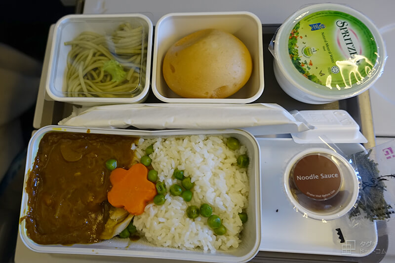 キャセイパシフィック航空の機内食・和食・お蕎麦とカレー／香港旅行記・Hong Kong Travel